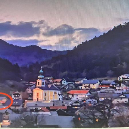 Apartment Belka Jesenice Esterno foto