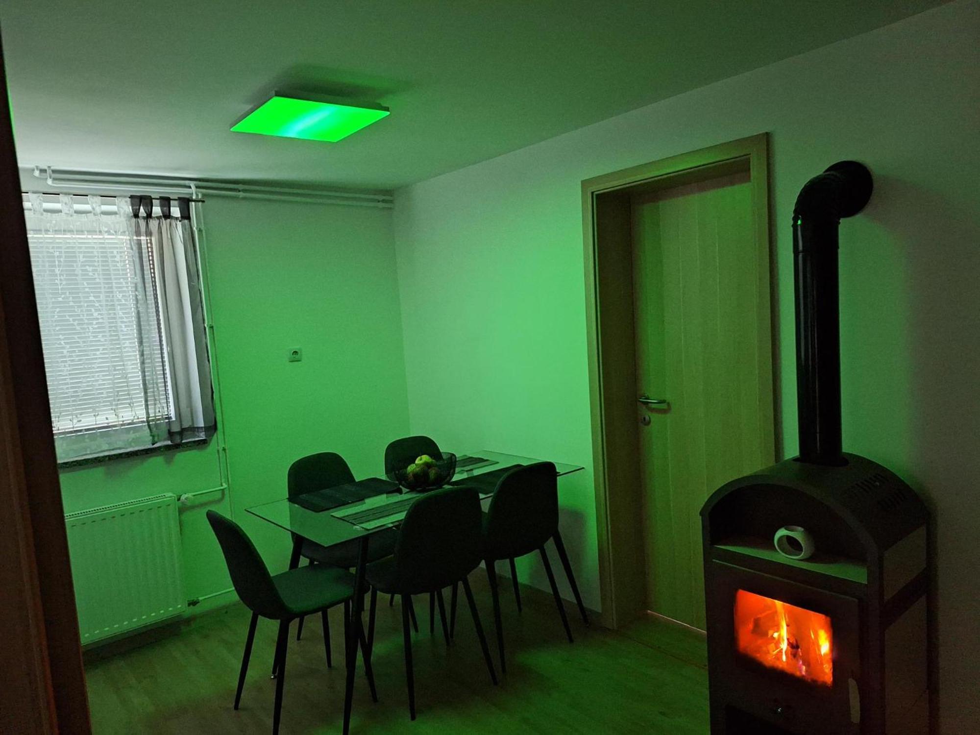 Apartment Belka Jesenice Esterno foto