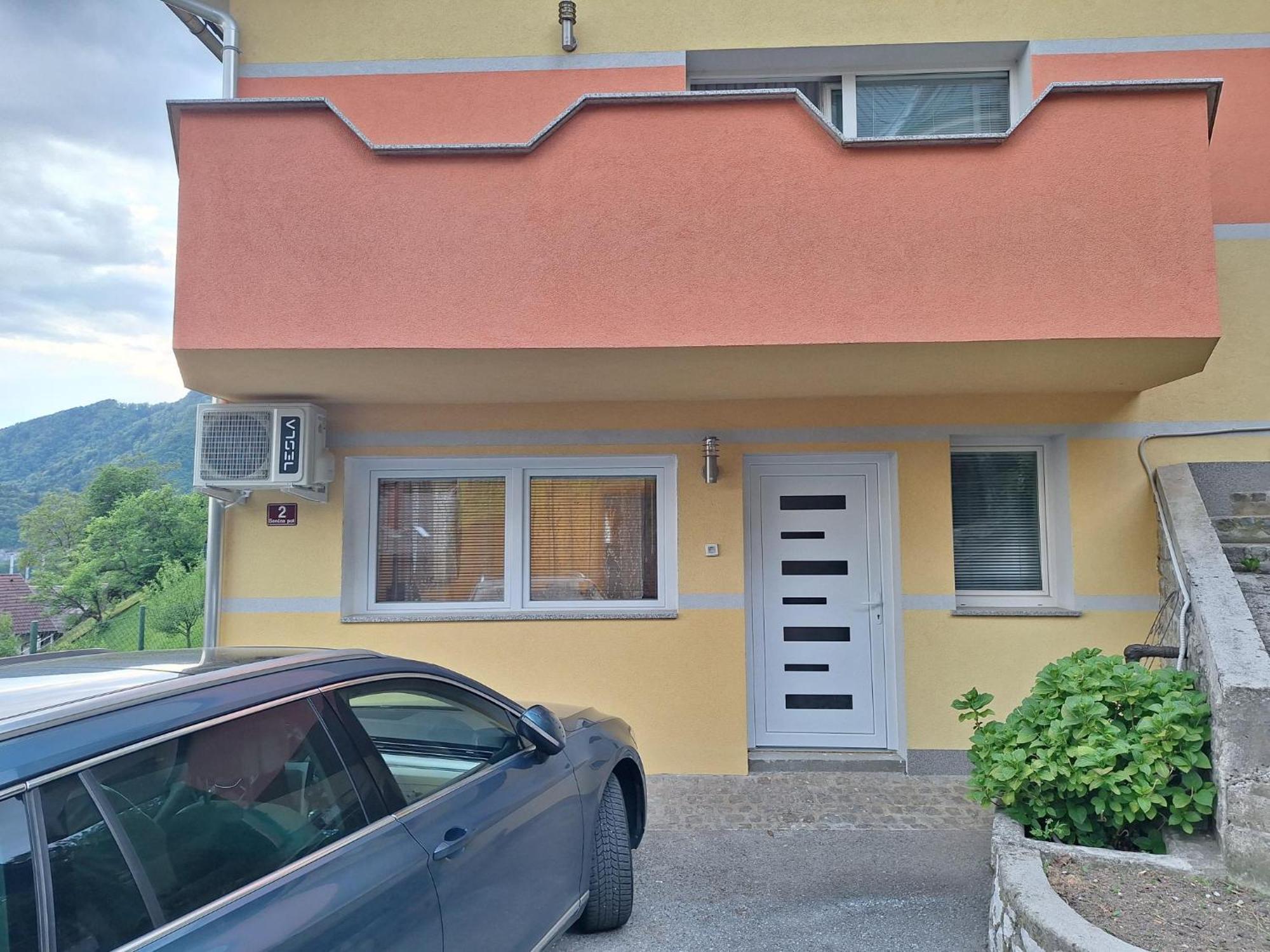 Apartment Belka Jesenice Esterno foto